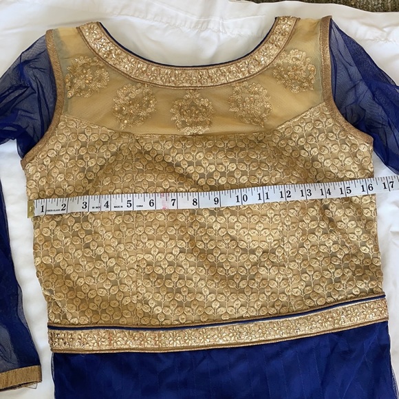 Anarkali gown - Picture 4 of 5